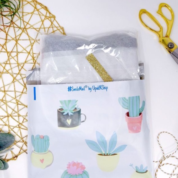 25 10X13 Succulent Poly Mailers PRICE IS FIRM - Picture 3 of 3